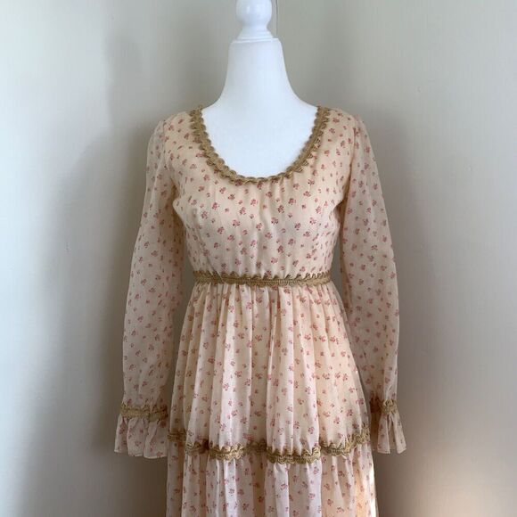 Vtg Floral Maxi Dress Ivory XS Long Sleeve Tiered Prairie Peasant Cottage 70s - Picture 2 of 16